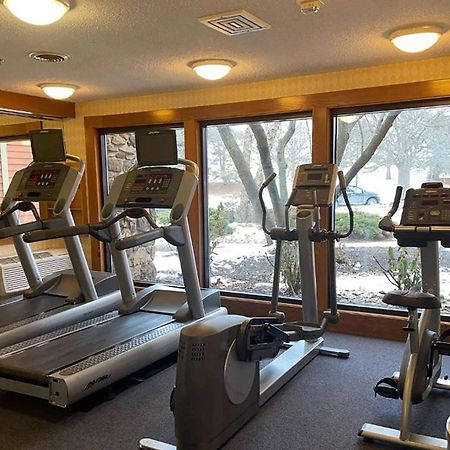 Howard Johnson By Wyndham Merrillville Ngoại thất bức ảnh