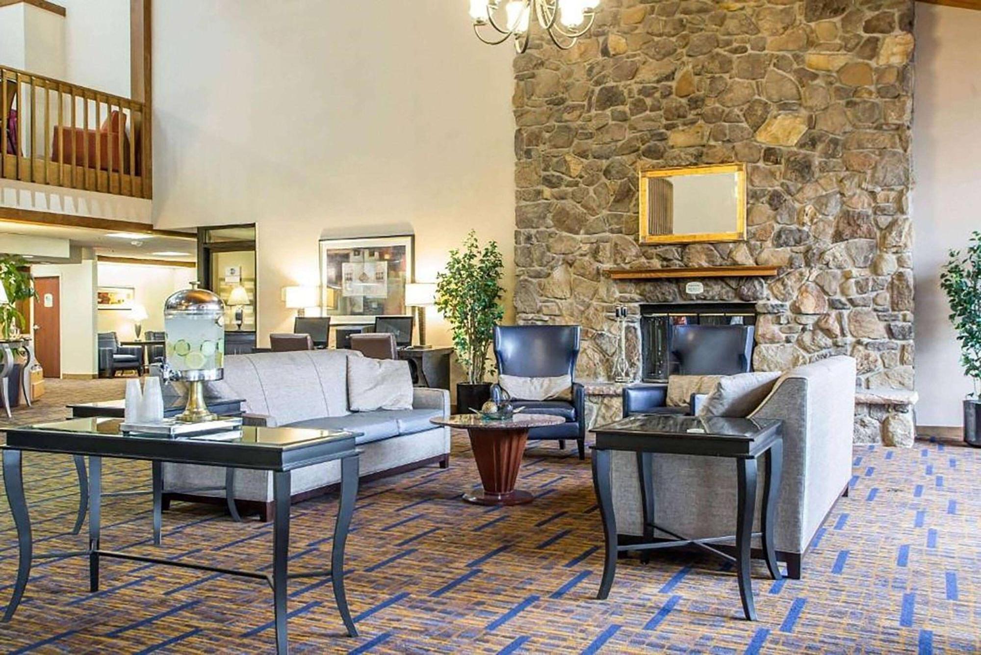 Howard Johnson By Wyndham Merrillville Ngoại thất bức ảnh